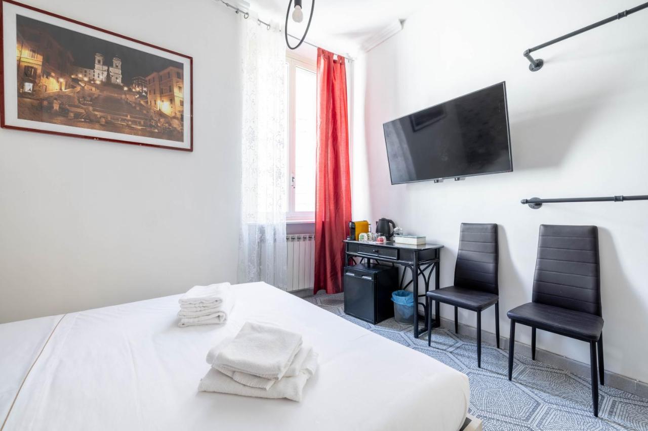 Vg Piazza Navona 5 Stelle Montecitorio Room Roma Esterno foto